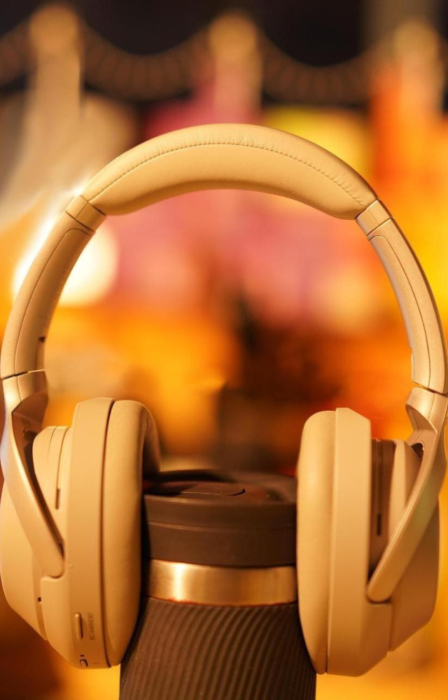 Wireless Bluetooth Earbuds سماعات أذن بلوتوث لاسلكية